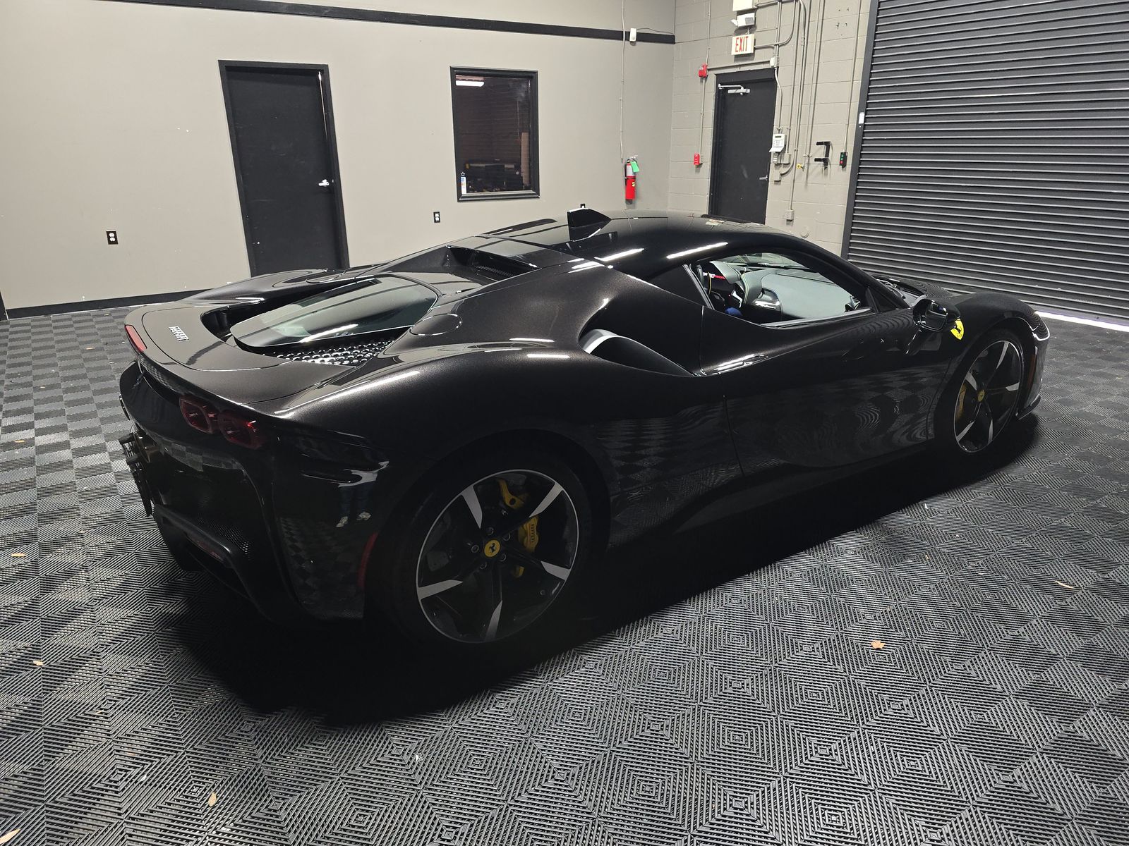 2023 Ferrari SF90 Stradale Base AWD