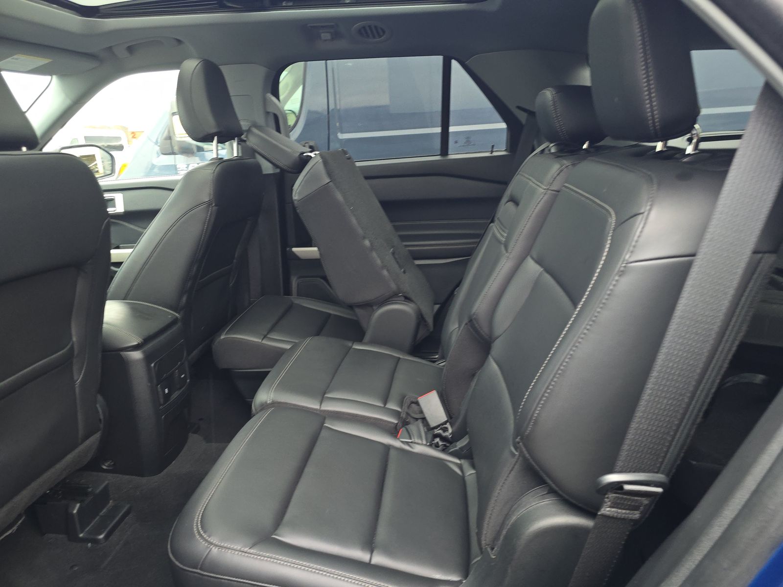 2022 Ford Explorer XLT AWD