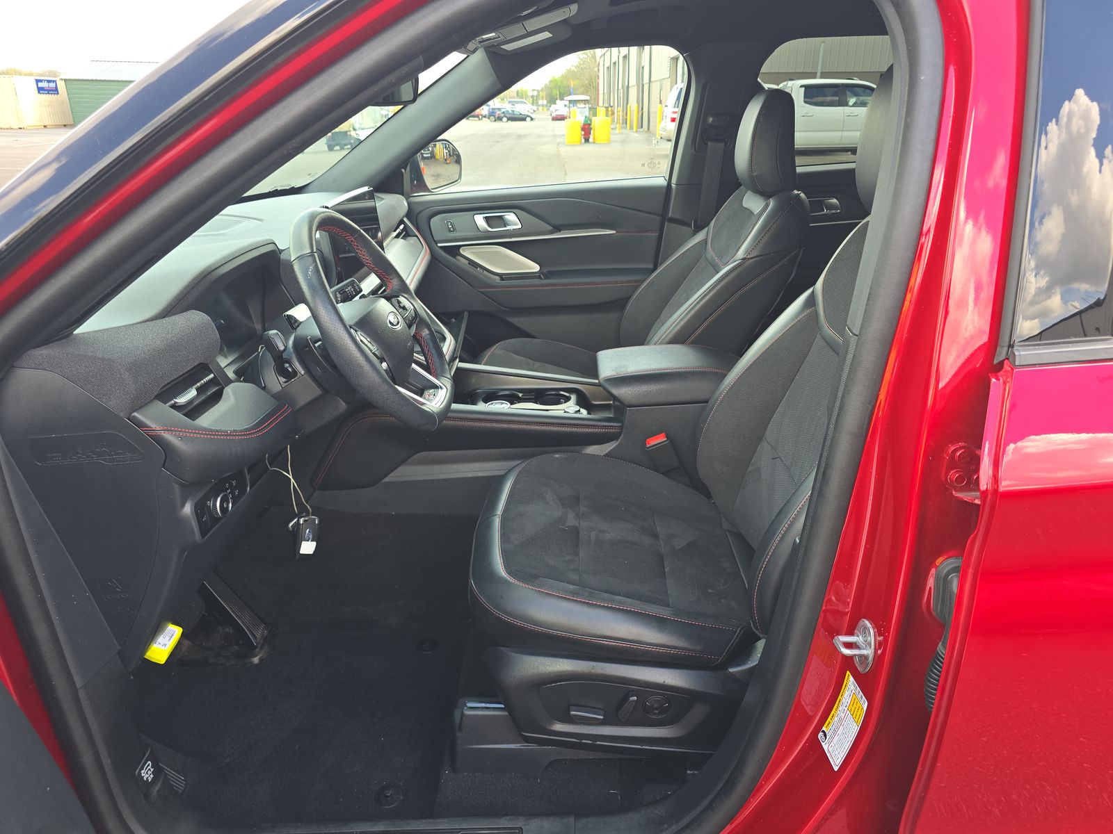 2025 Ford Explorer ST AWD