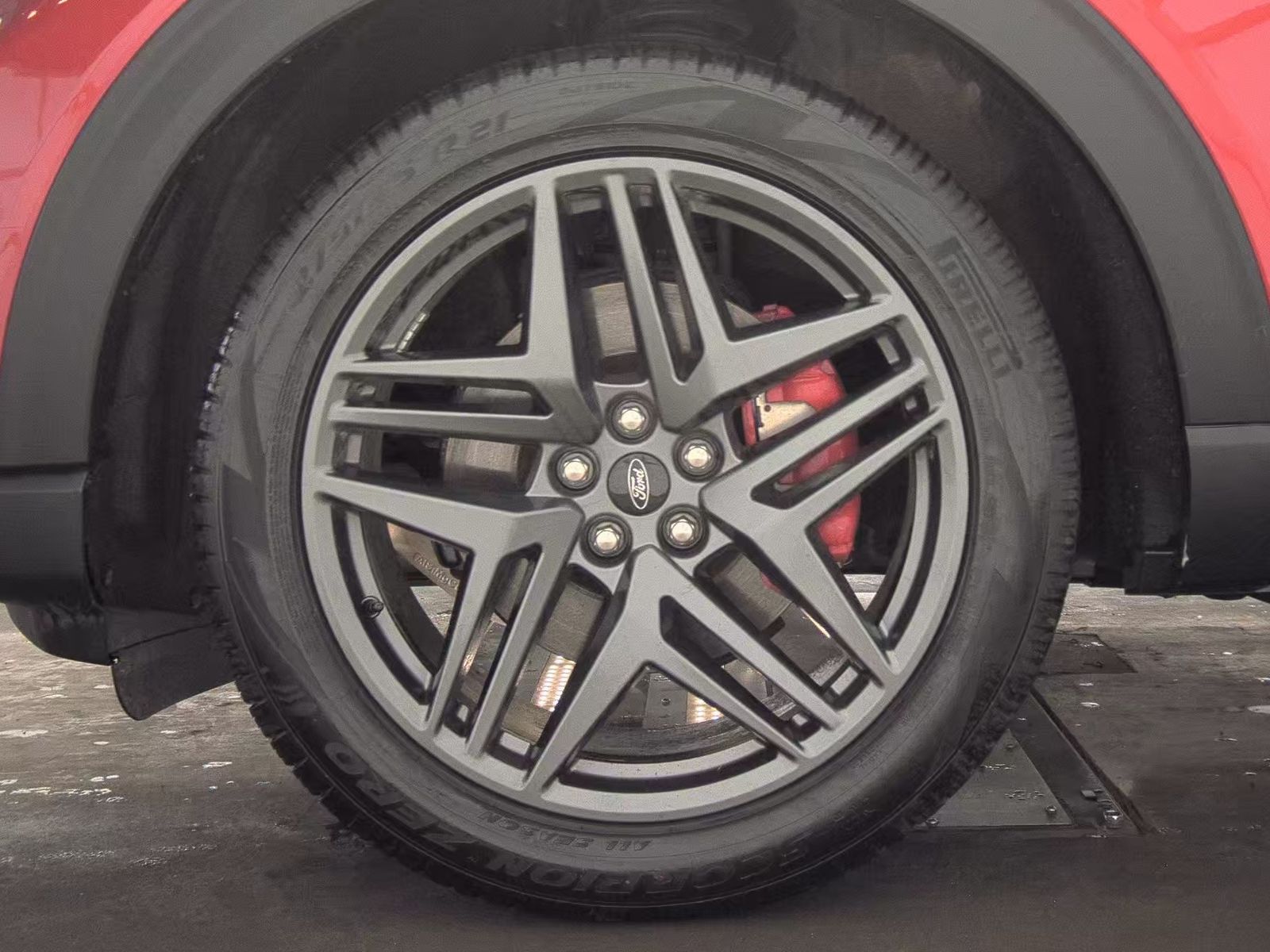 2025 Ford Explorer ST AWD