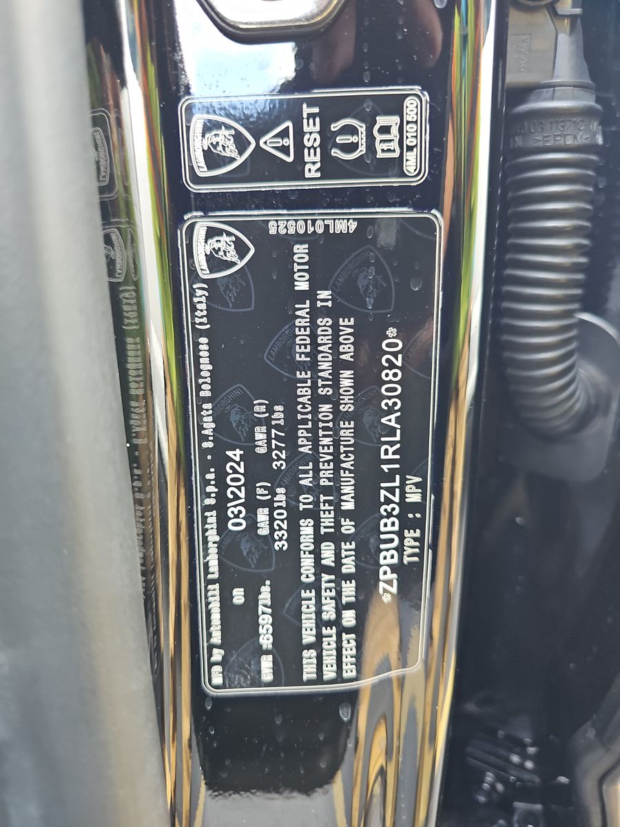 2024 Lamborghini Urus S AWD