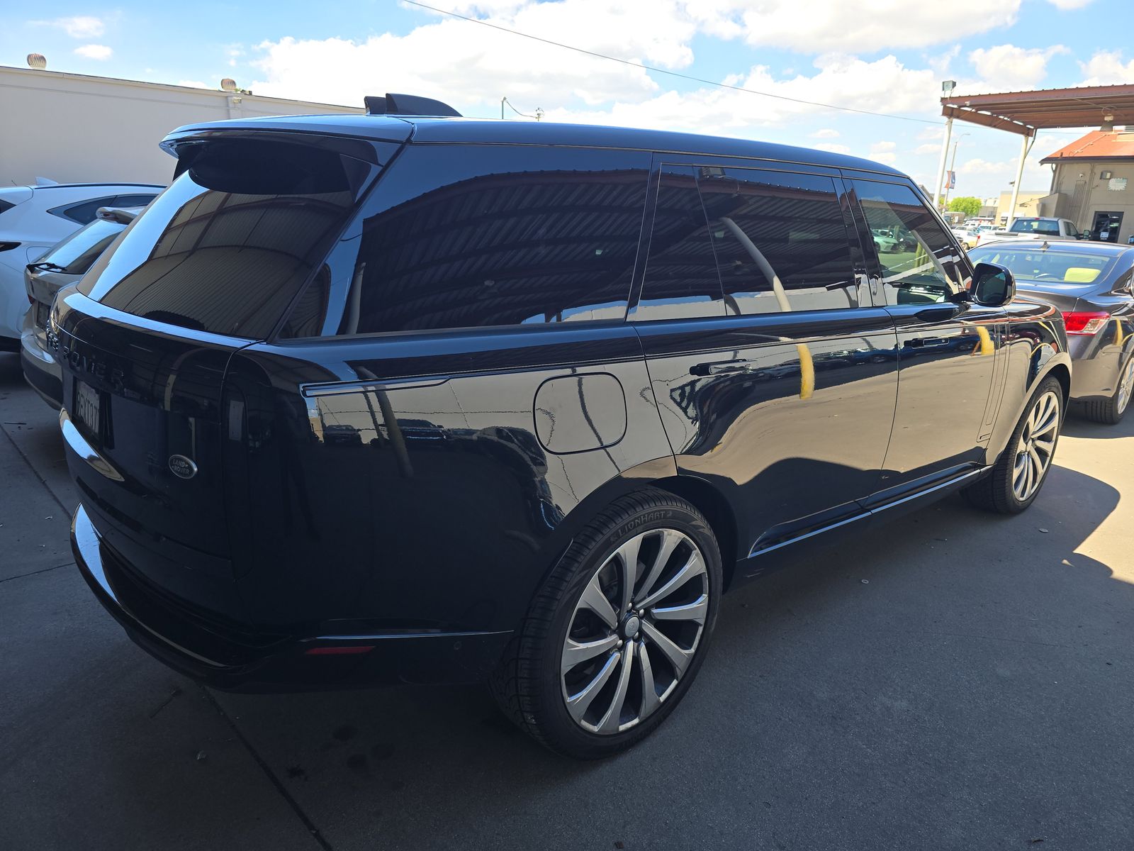 2023 Land Rover Range Rover Autobiography LWB AWD