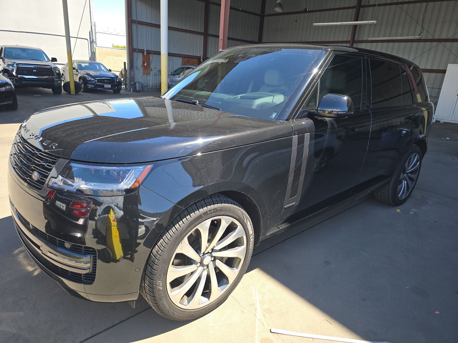 2023 Land Rover Range Rover Autobiography LWB AWD