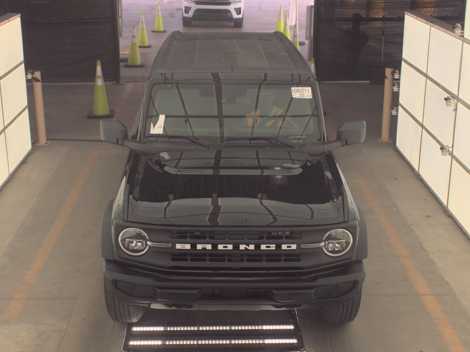 FORD BRONCO - 3