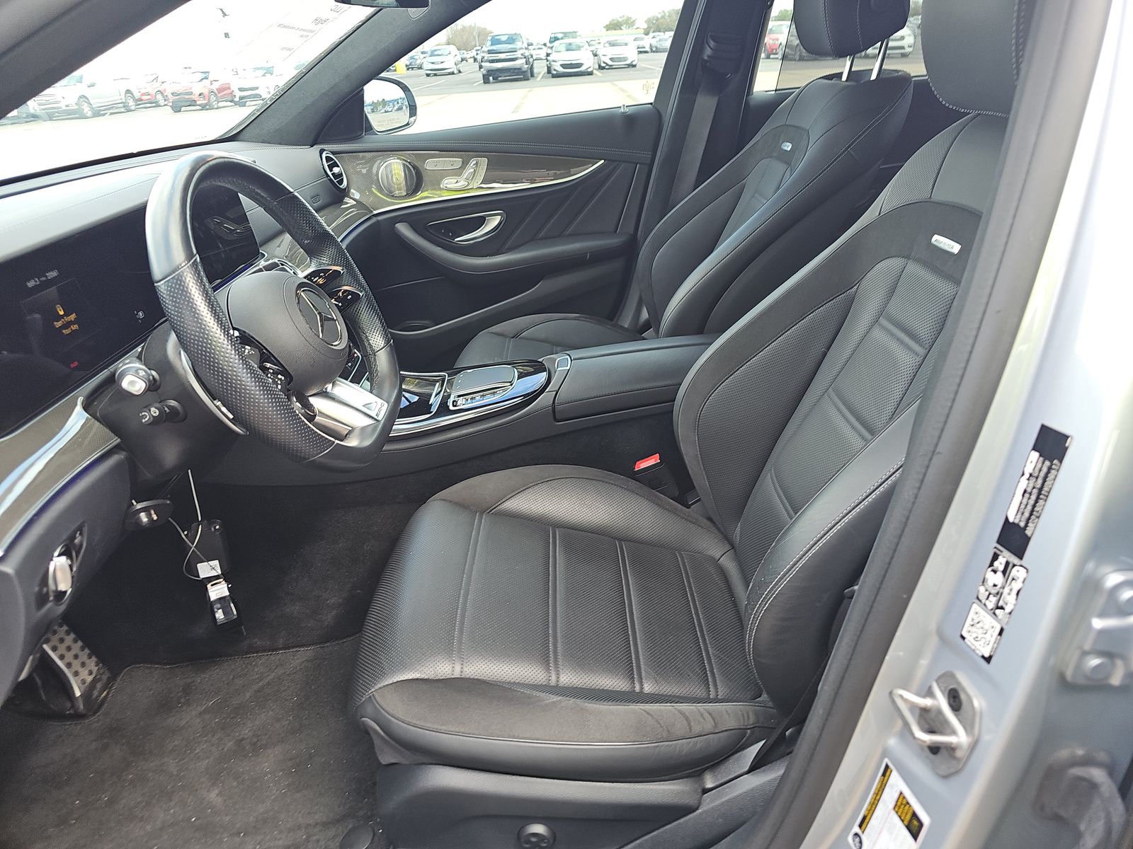 MERCEDES-BENZ E-CLASS - 8