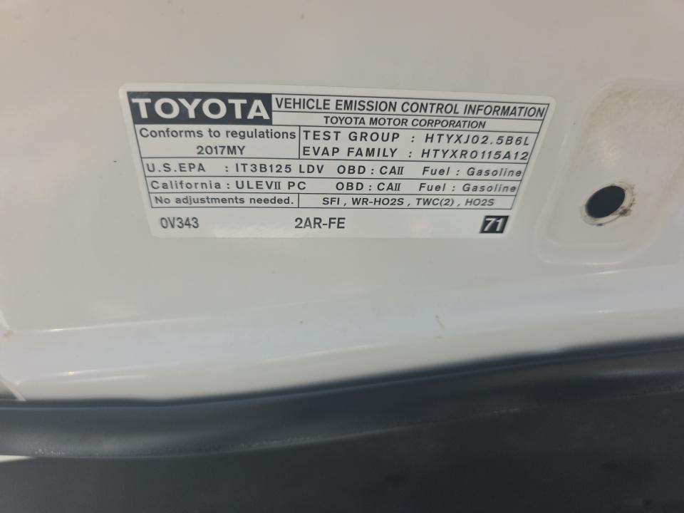 2017 Toyota Camry XLE FWD