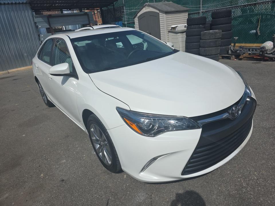 2017 Toyota Camry XLE FWD