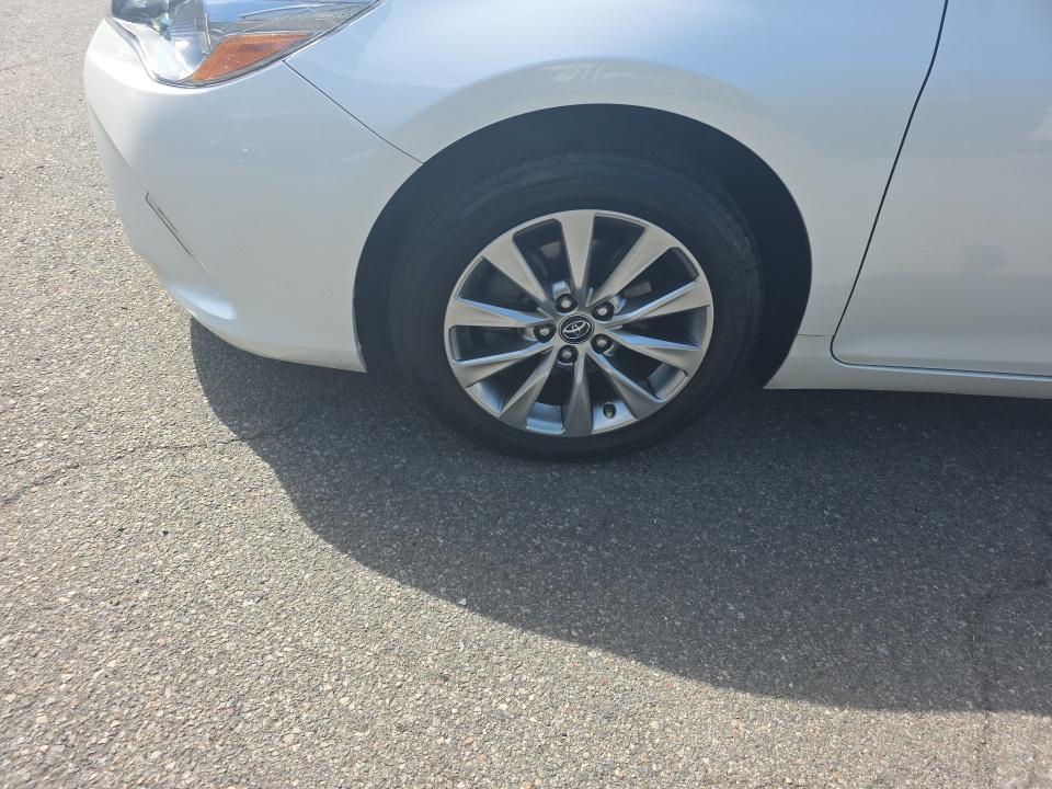 2017 Toyota Camry XLE FWD