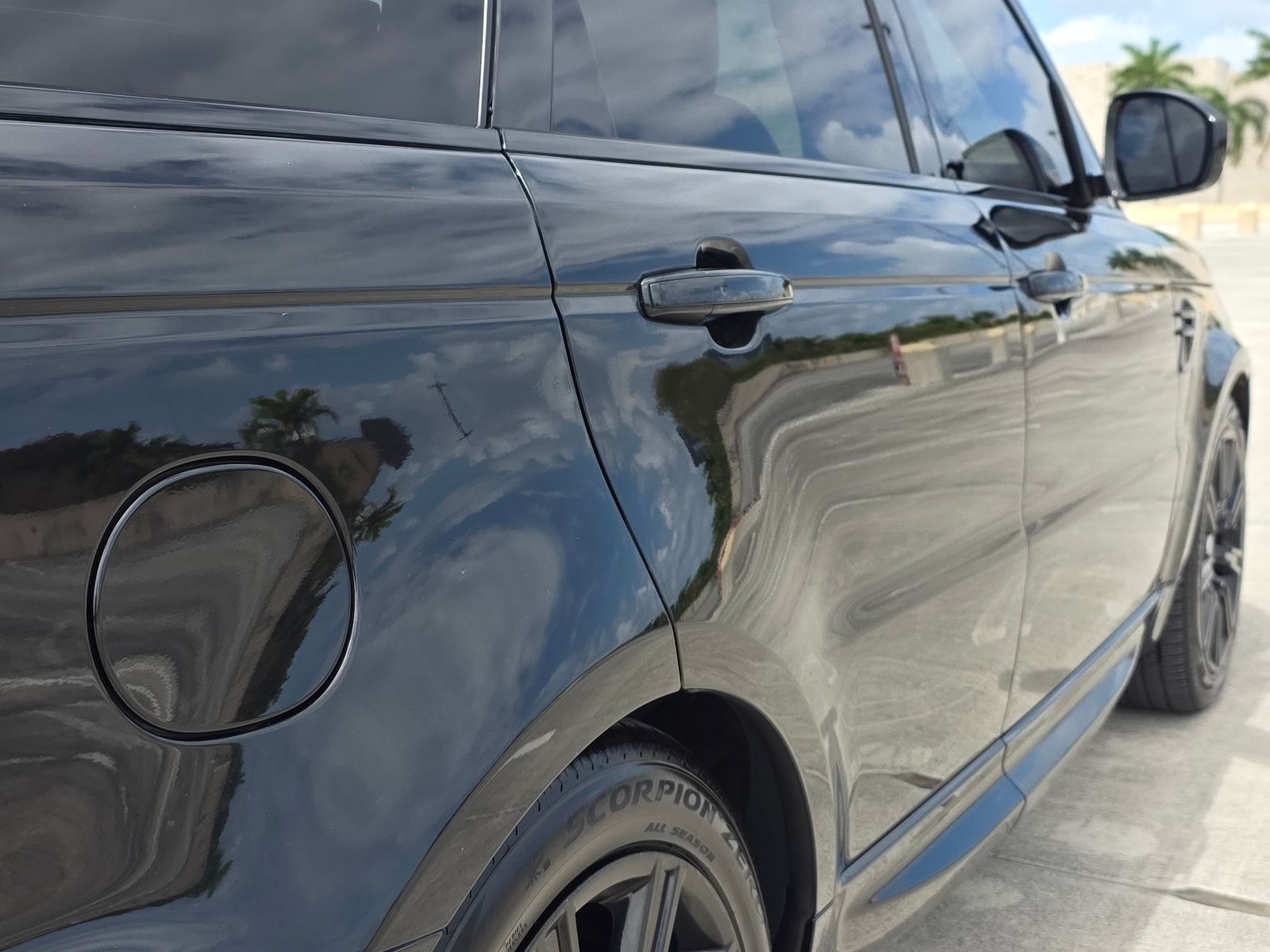 2020 Land Rover Range Rover Sport HST AWD