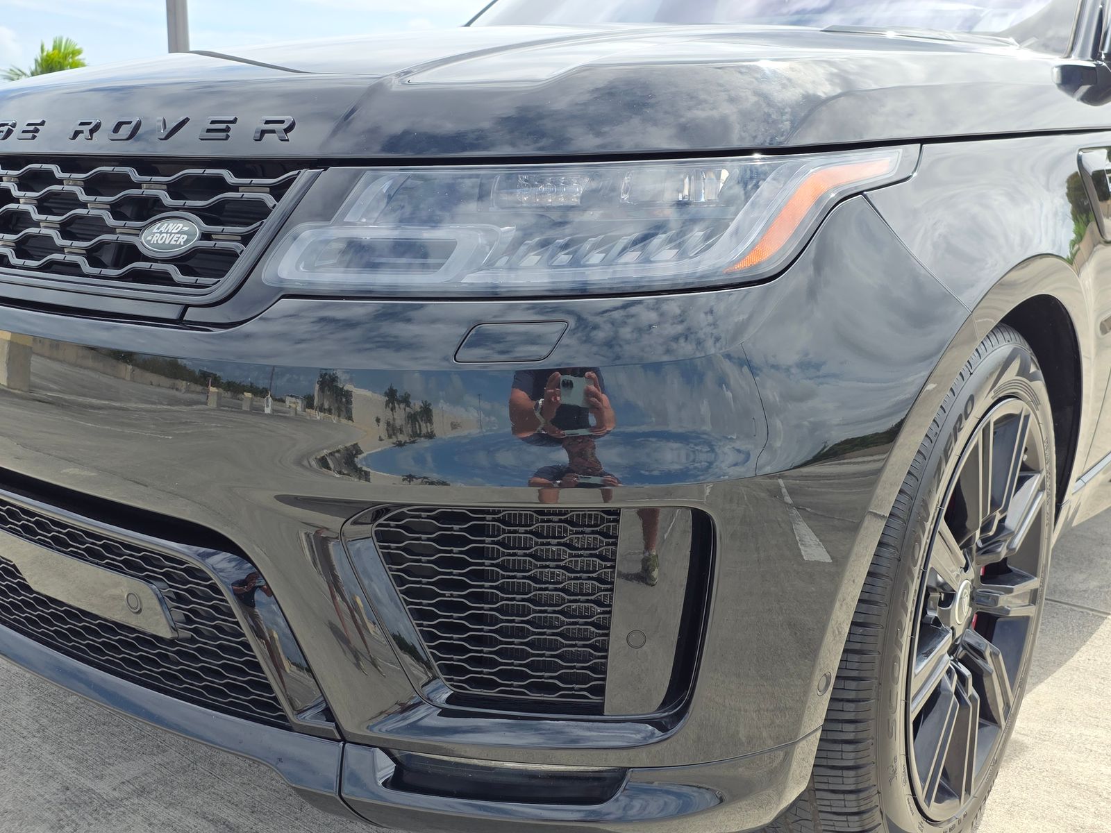 2020 Land Rover Range Rover Sport HST AWD