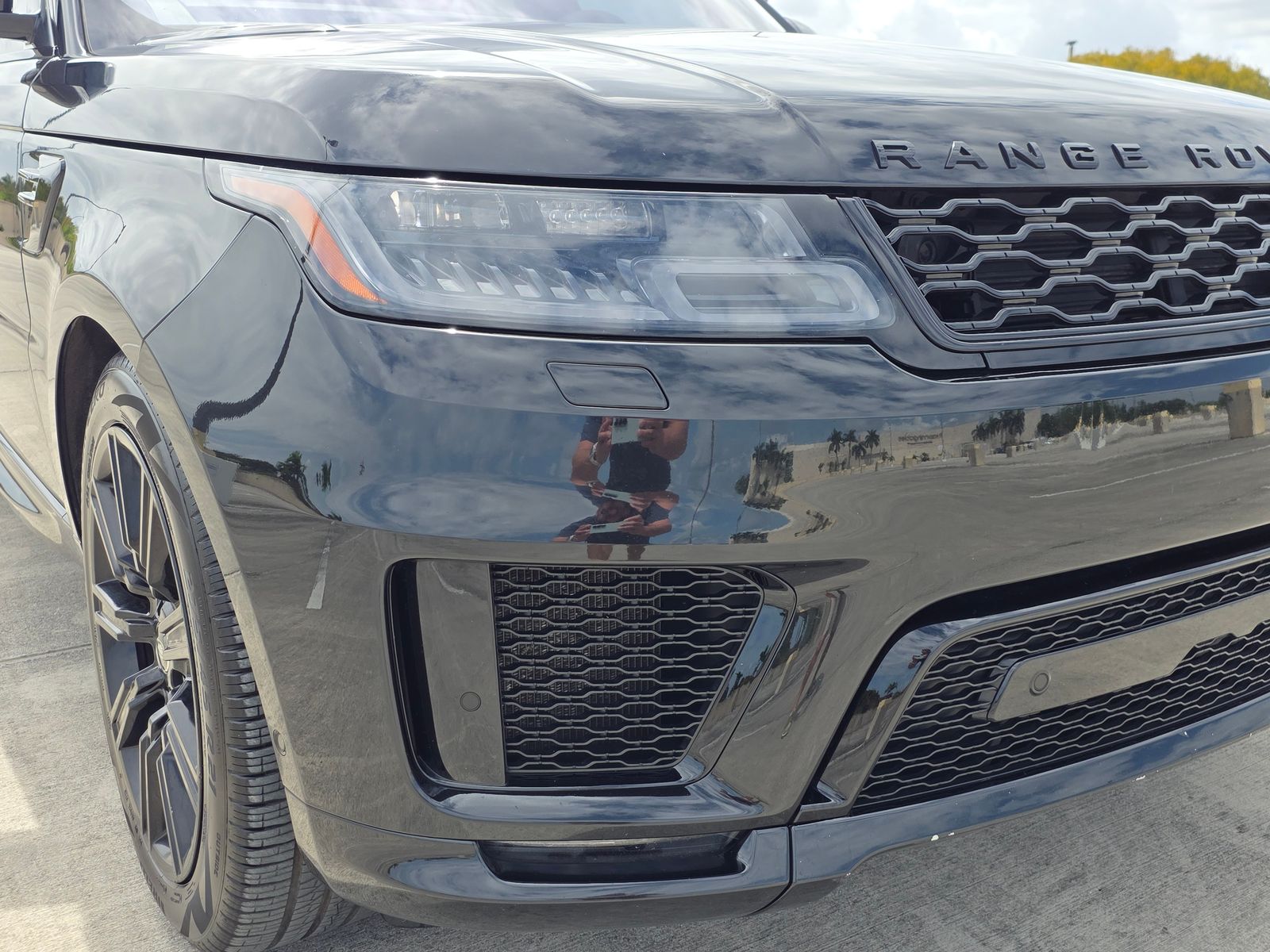 2020 Land Rover Range Rover Sport HST AWD