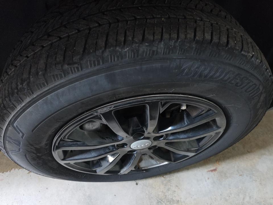 JEEP LATITUDE + - 10