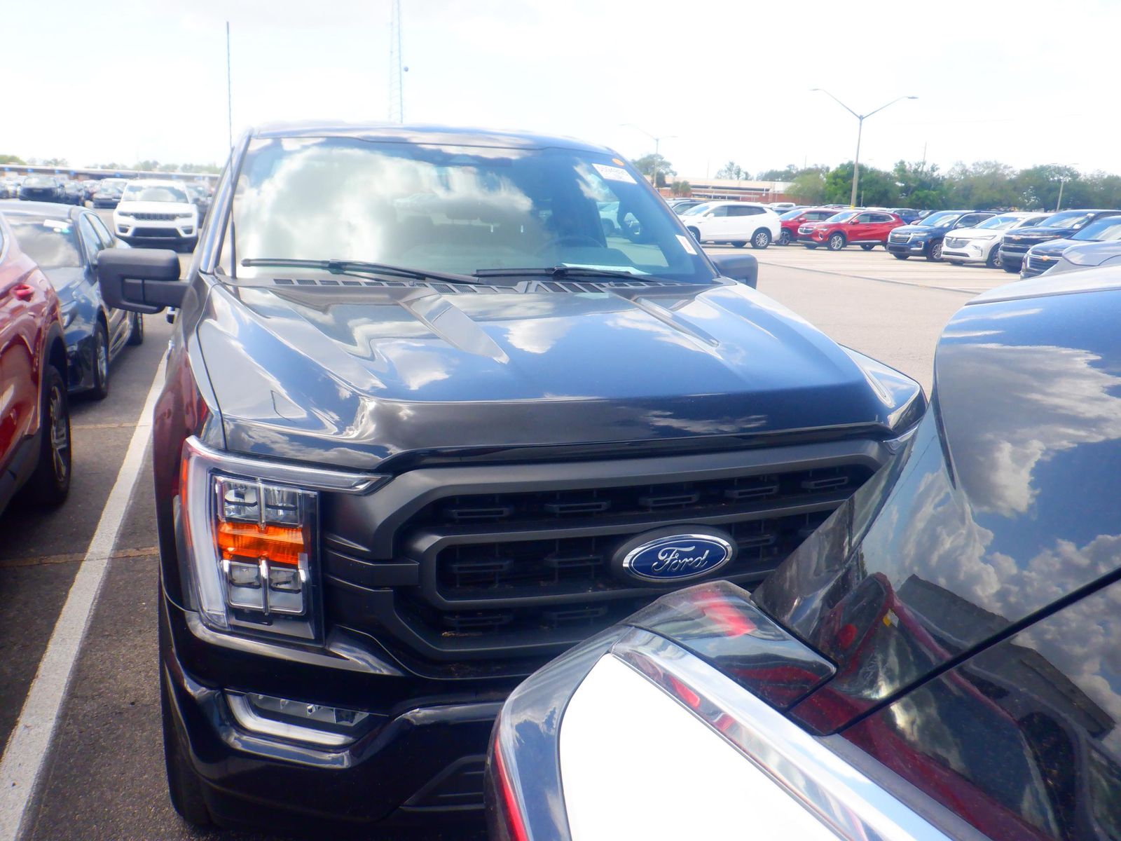2023 Ford F-150 XLT RWD