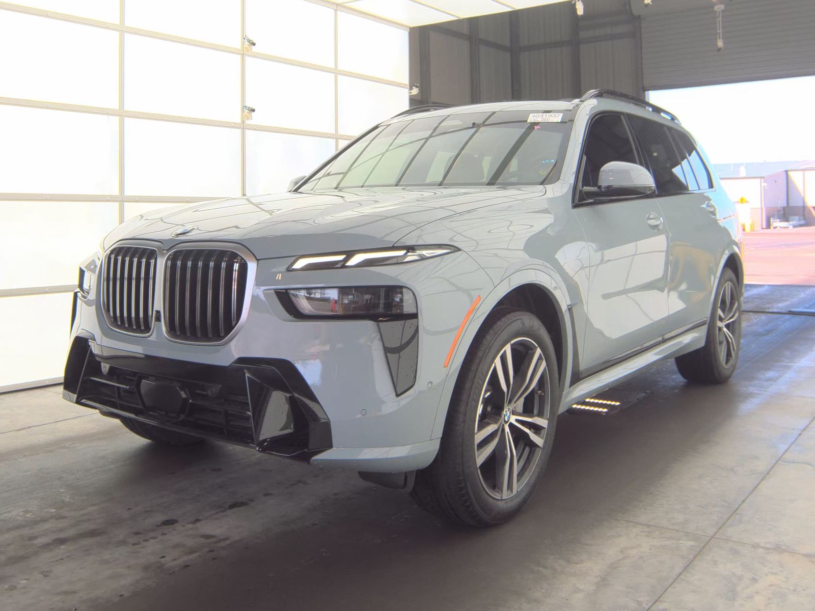 2023 BMW X7 xDrive40i AWD