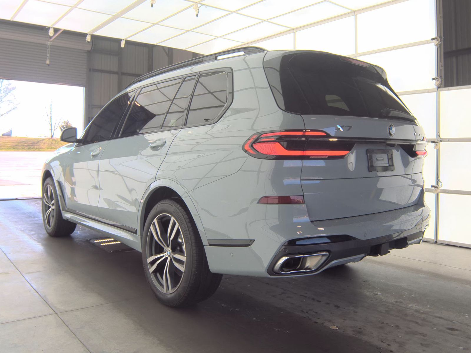 2023 BMW X7 xDrive40i AWD