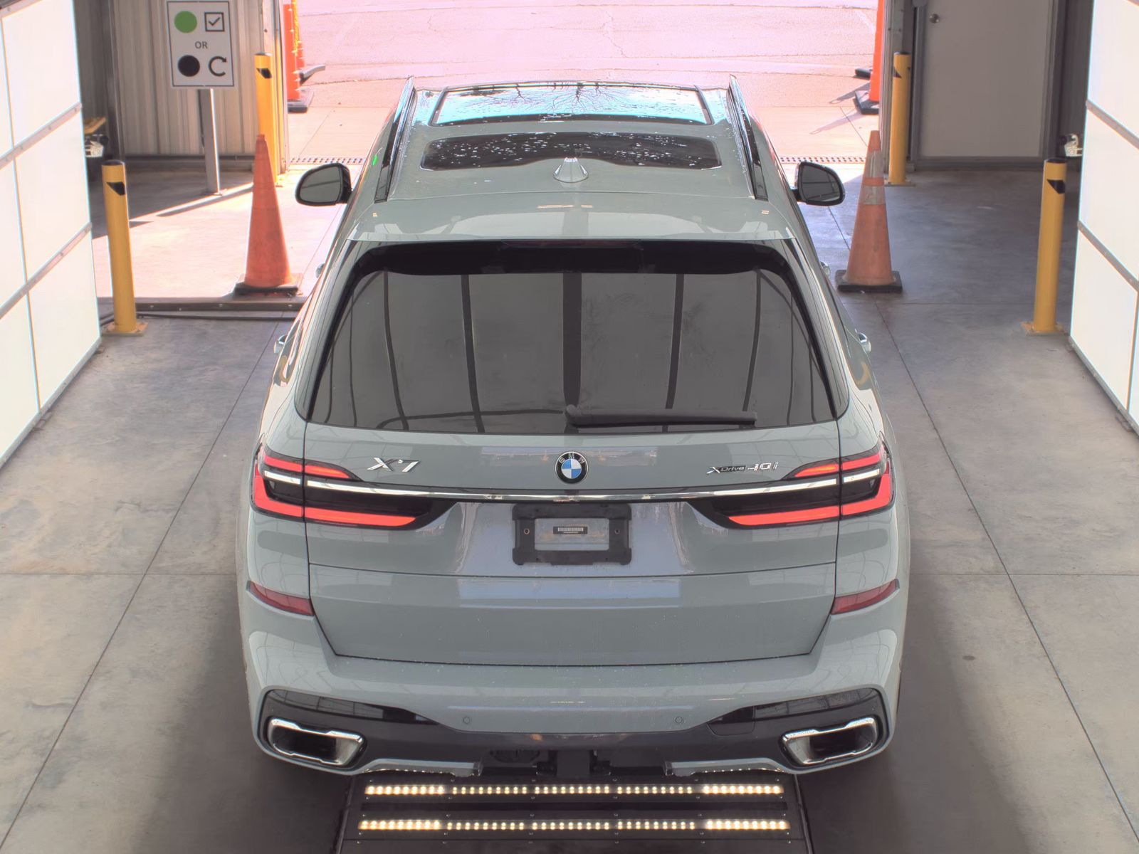 2023 BMW X7 xDrive40i AWD