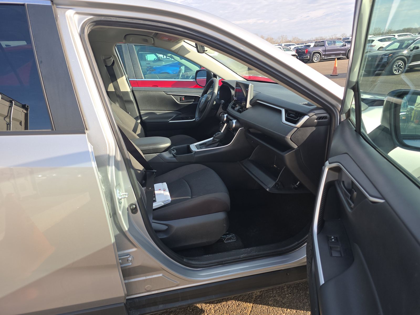 2024 Toyota RAV4 LE AWD