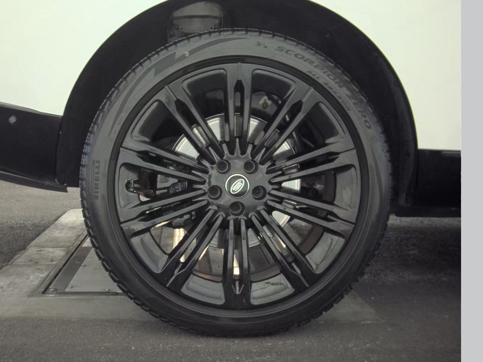 2023 Land Rover Range Rover Autobiography AWD