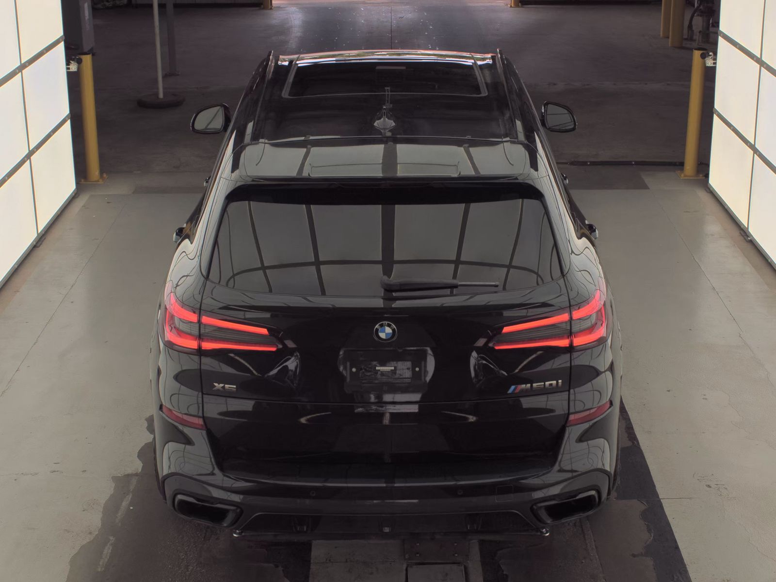 2022 BMW X5 M50i AWD