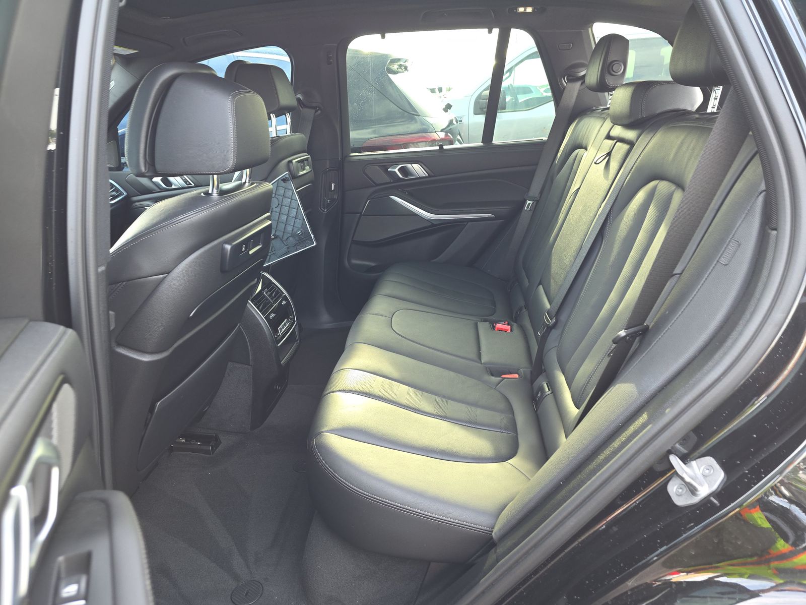 2022 BMW X5 M50i AWD