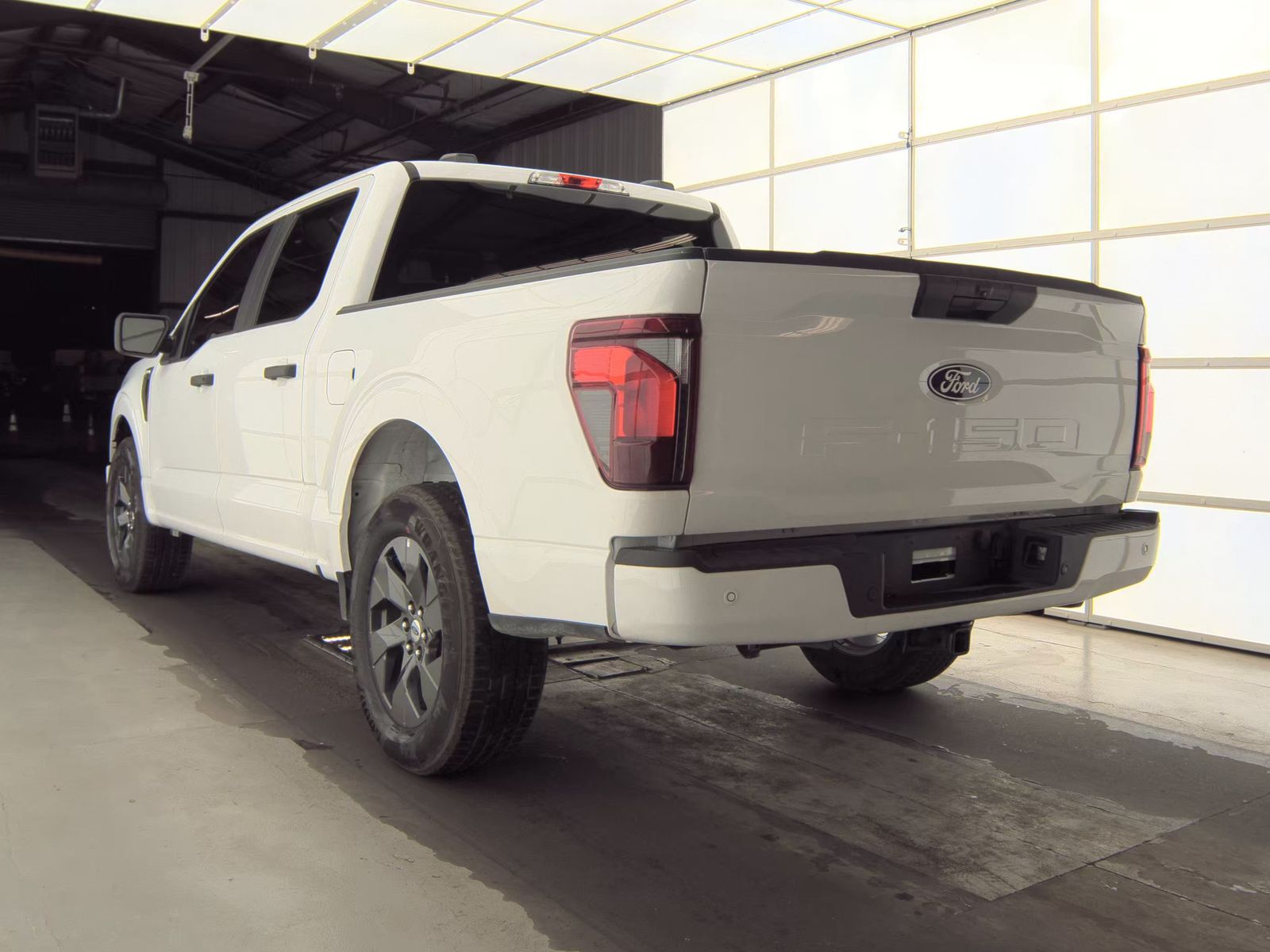 2025 Ford F-150 STX RWD