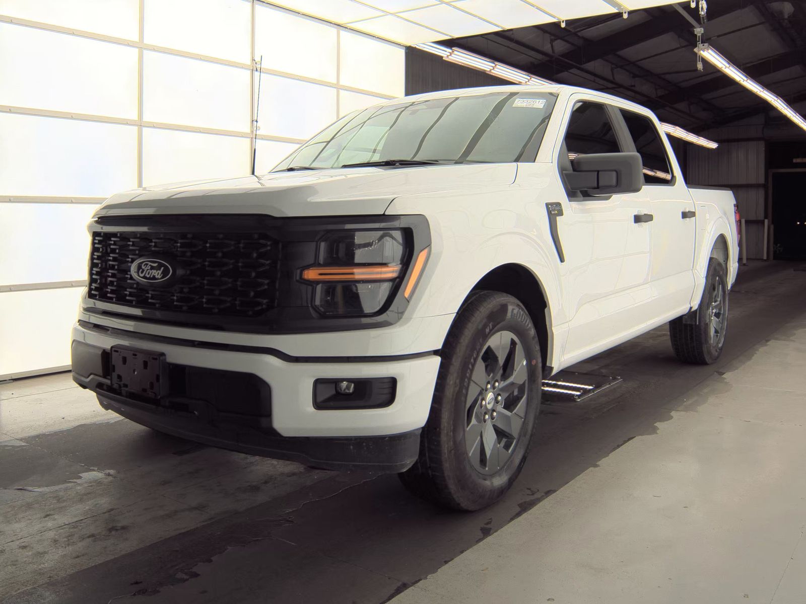 2025 Ford F-150 STX RWD