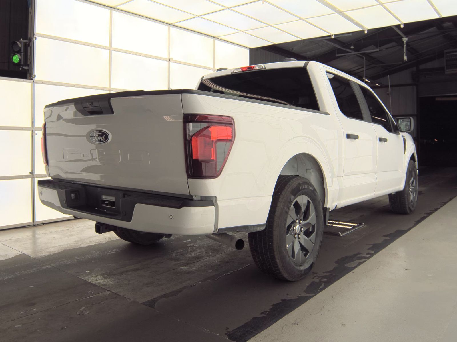 2025 Ford F-150 STX RWD