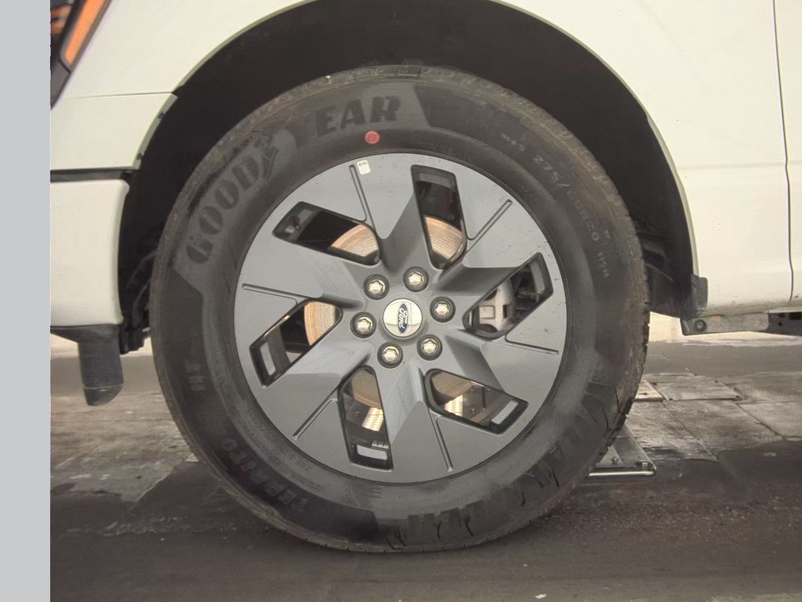 2025 Ford F-150 STX RWD