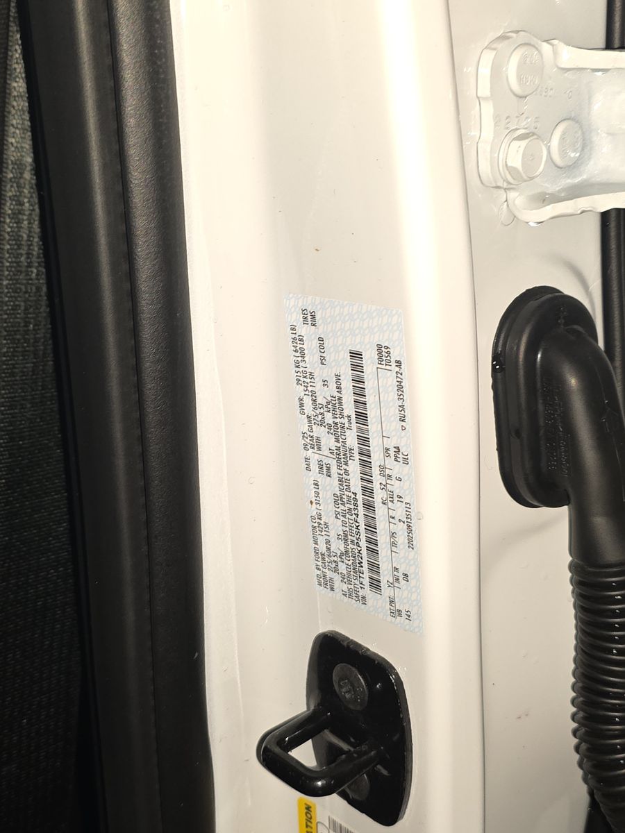 2025 Ford F-150 STX RWD