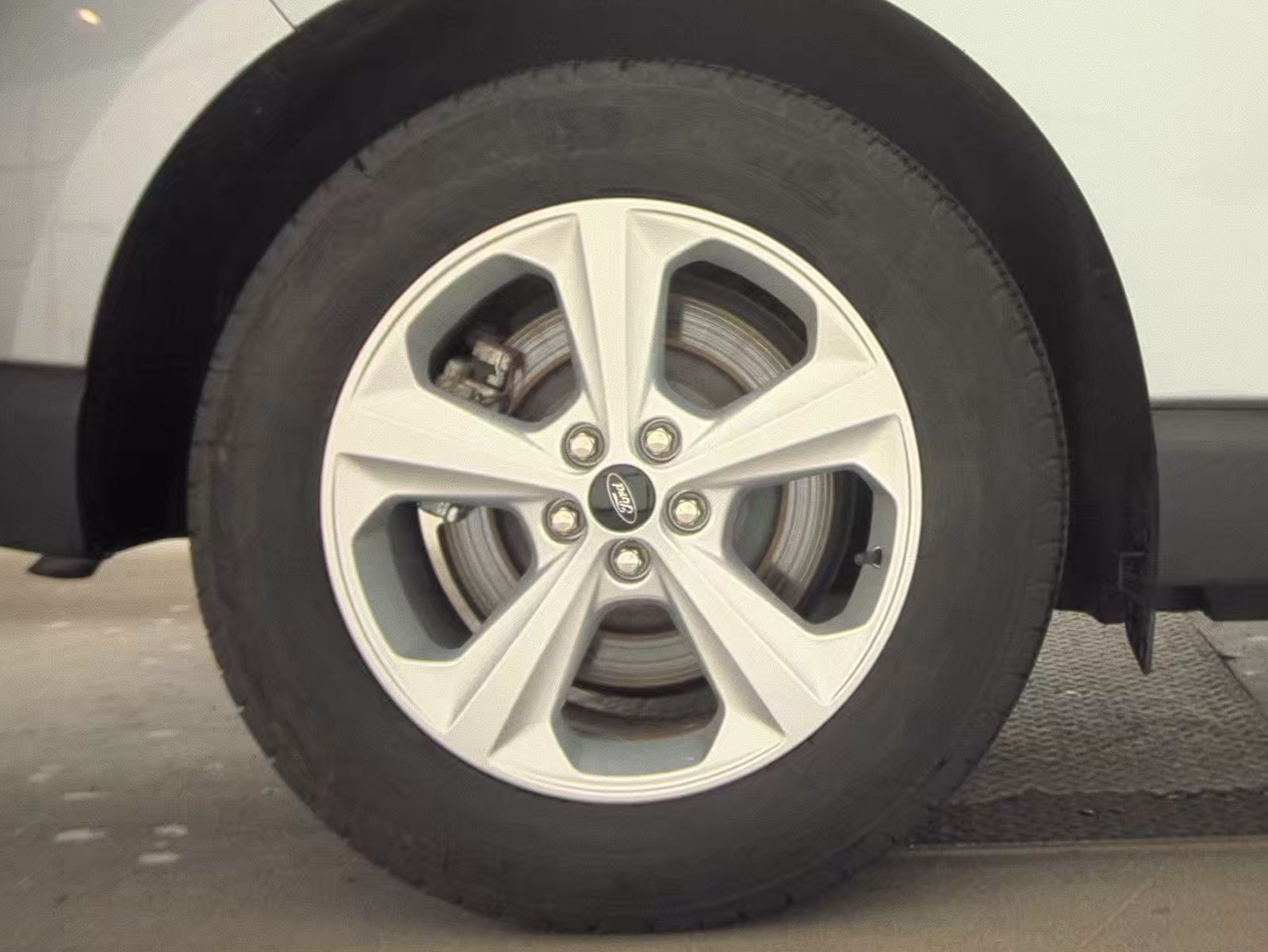 2024 Ford Edge SE AWD