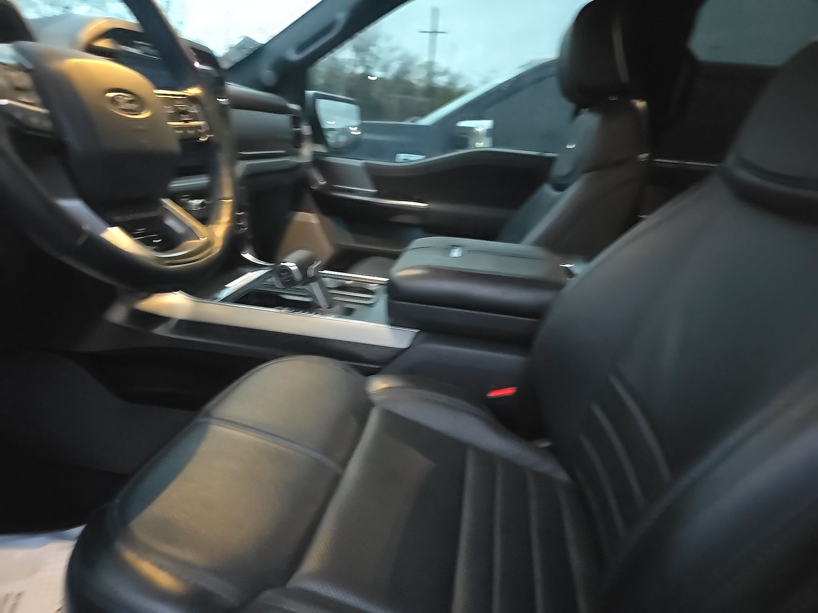 2024 Ford F-150 Platinum AWD