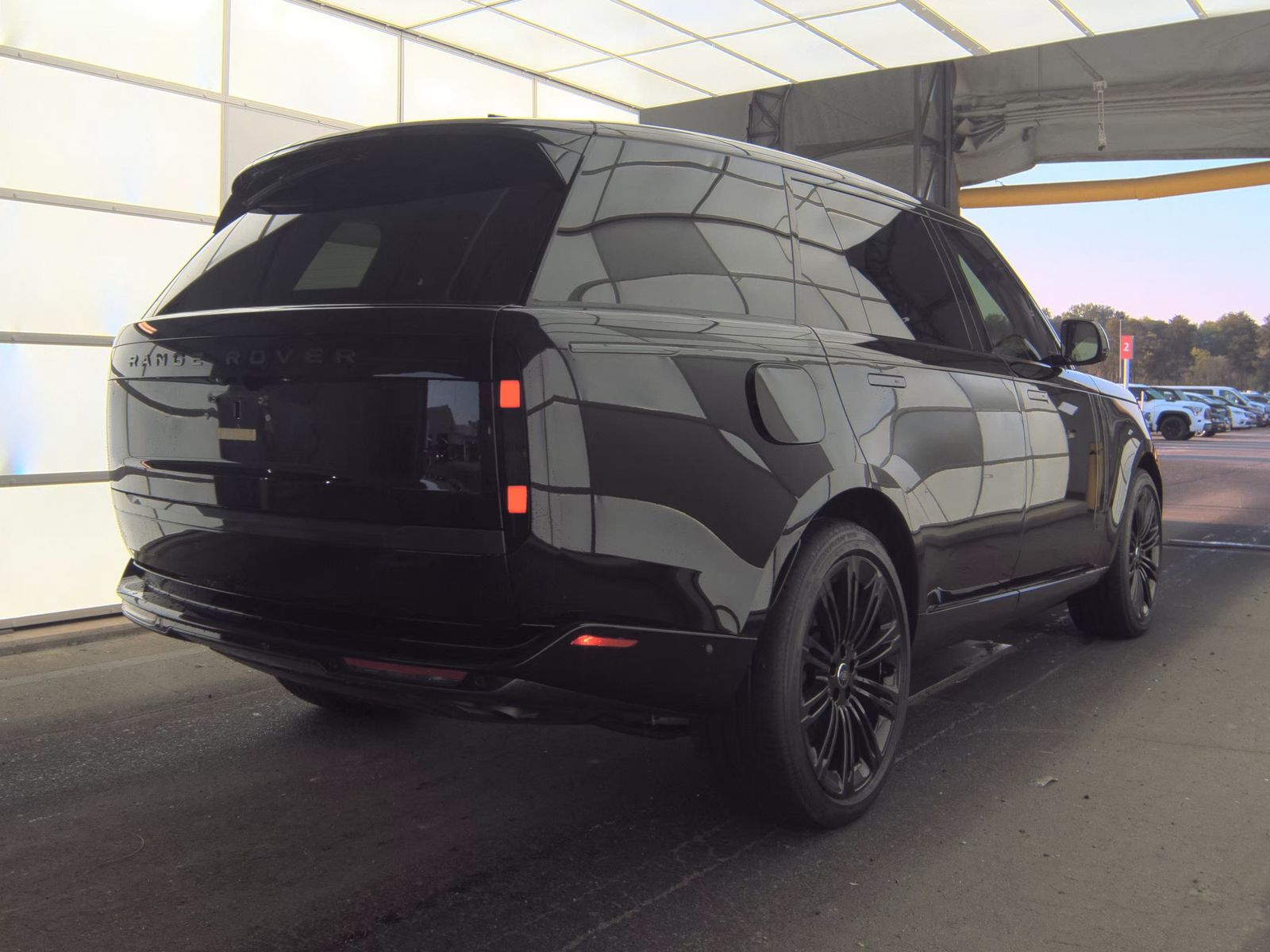 2025 Land Rover Range Rover Autobiography LWB AWD