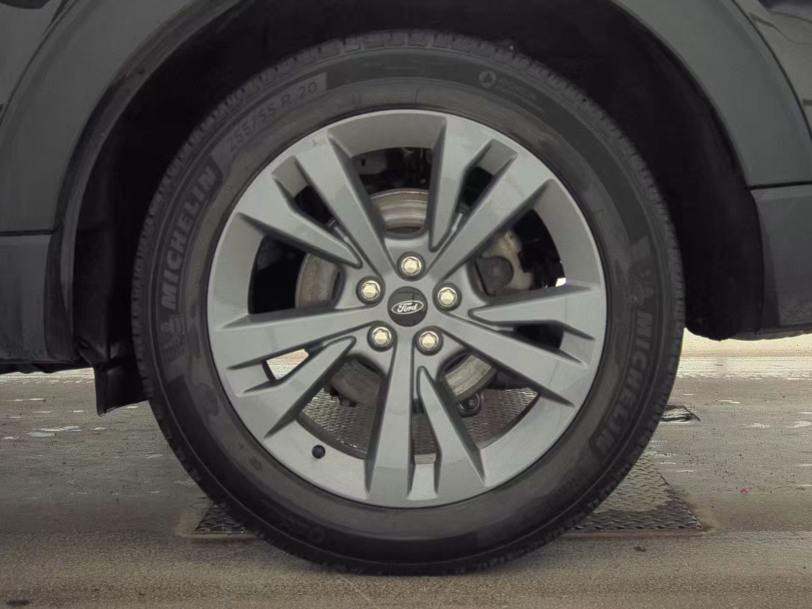 2022 Ford Explorer XLT AWD