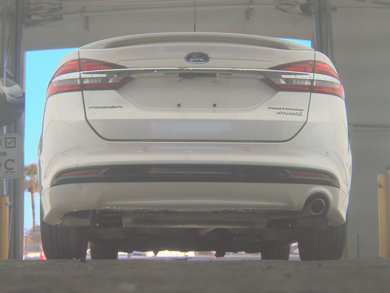 2017 Ford Fusion Hybrid Platinum FWD