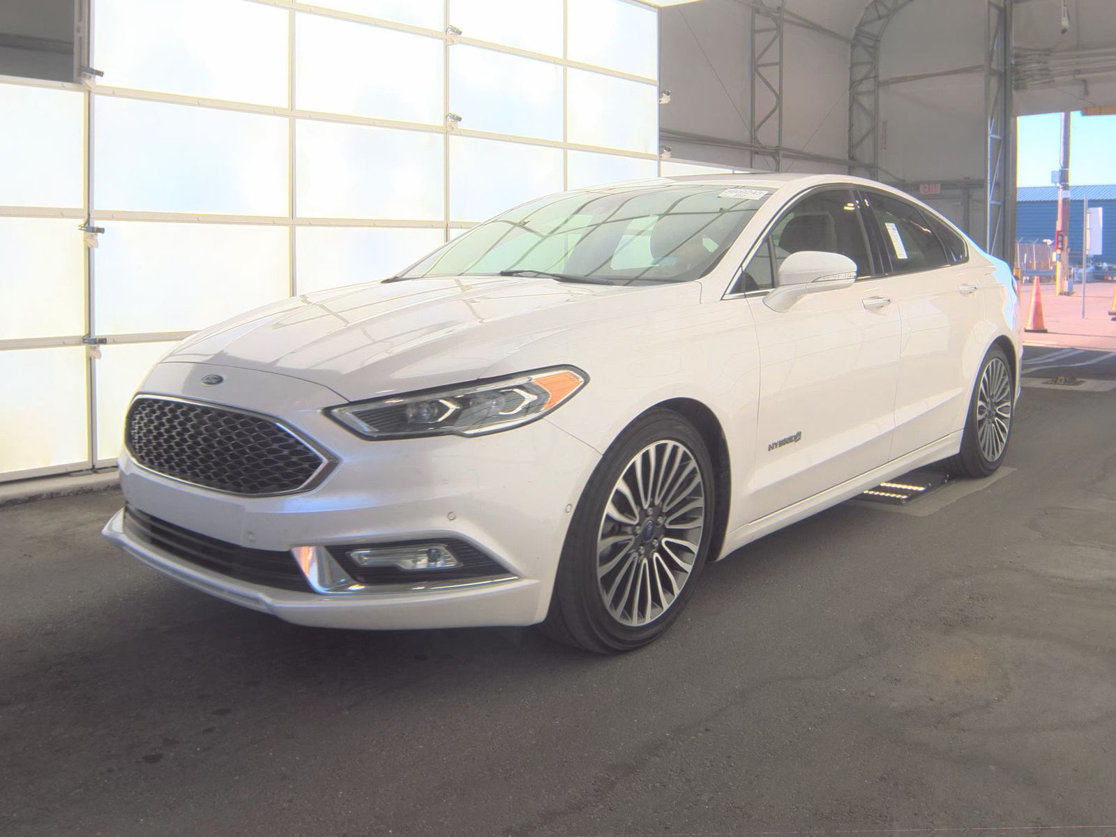 2017 Ford Fusion Hybrid Platinum FWD