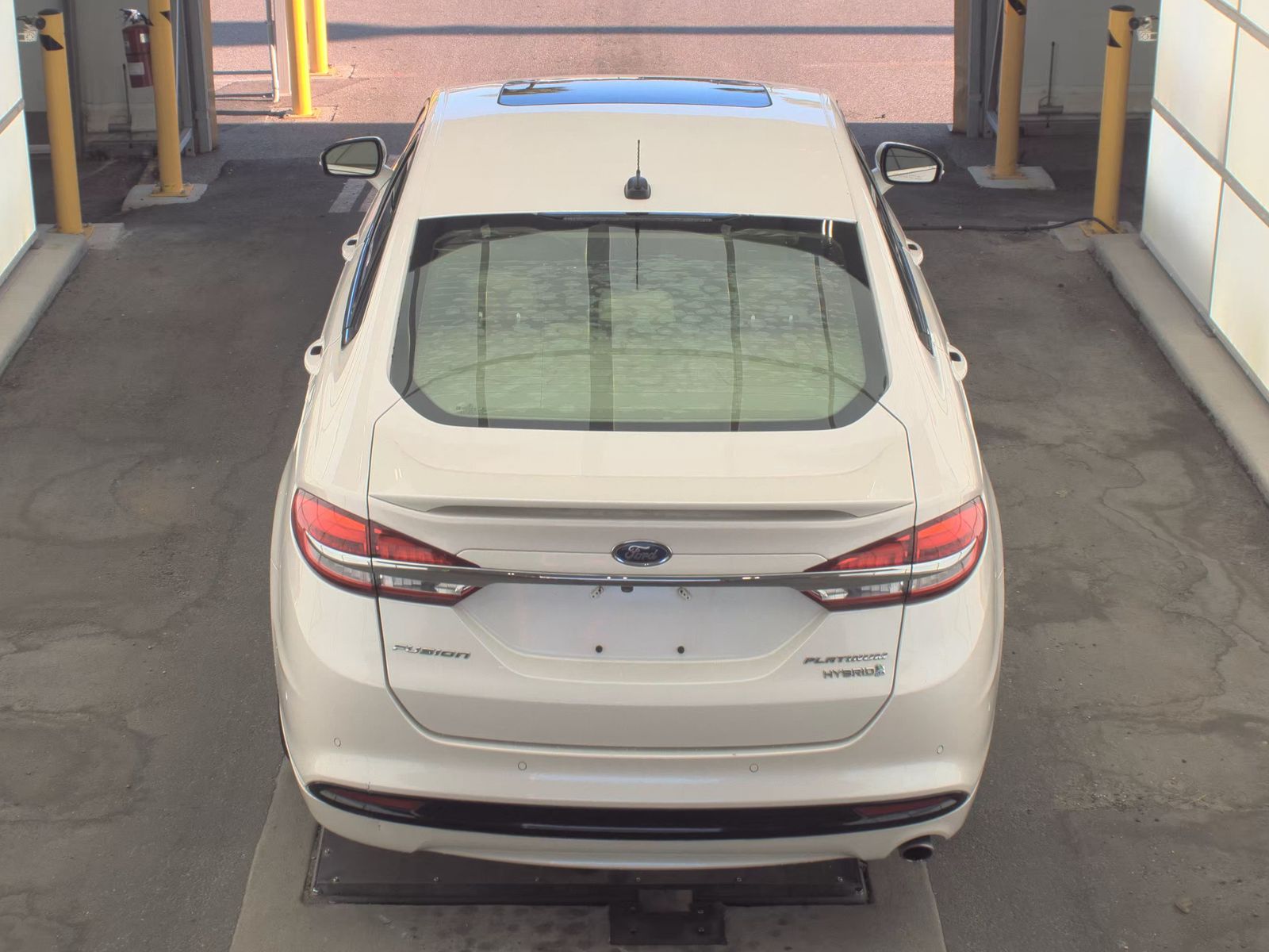 2017 Ford Fusion Hybrid Platinum FWD