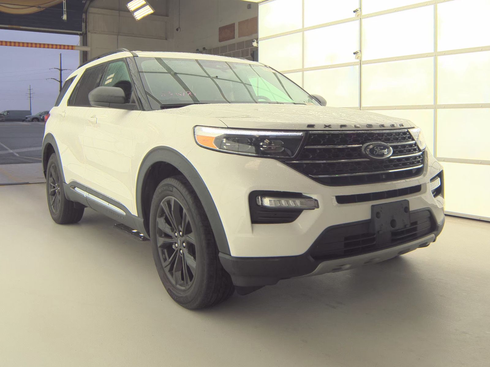2023 Ford Explorer XLT AWD
