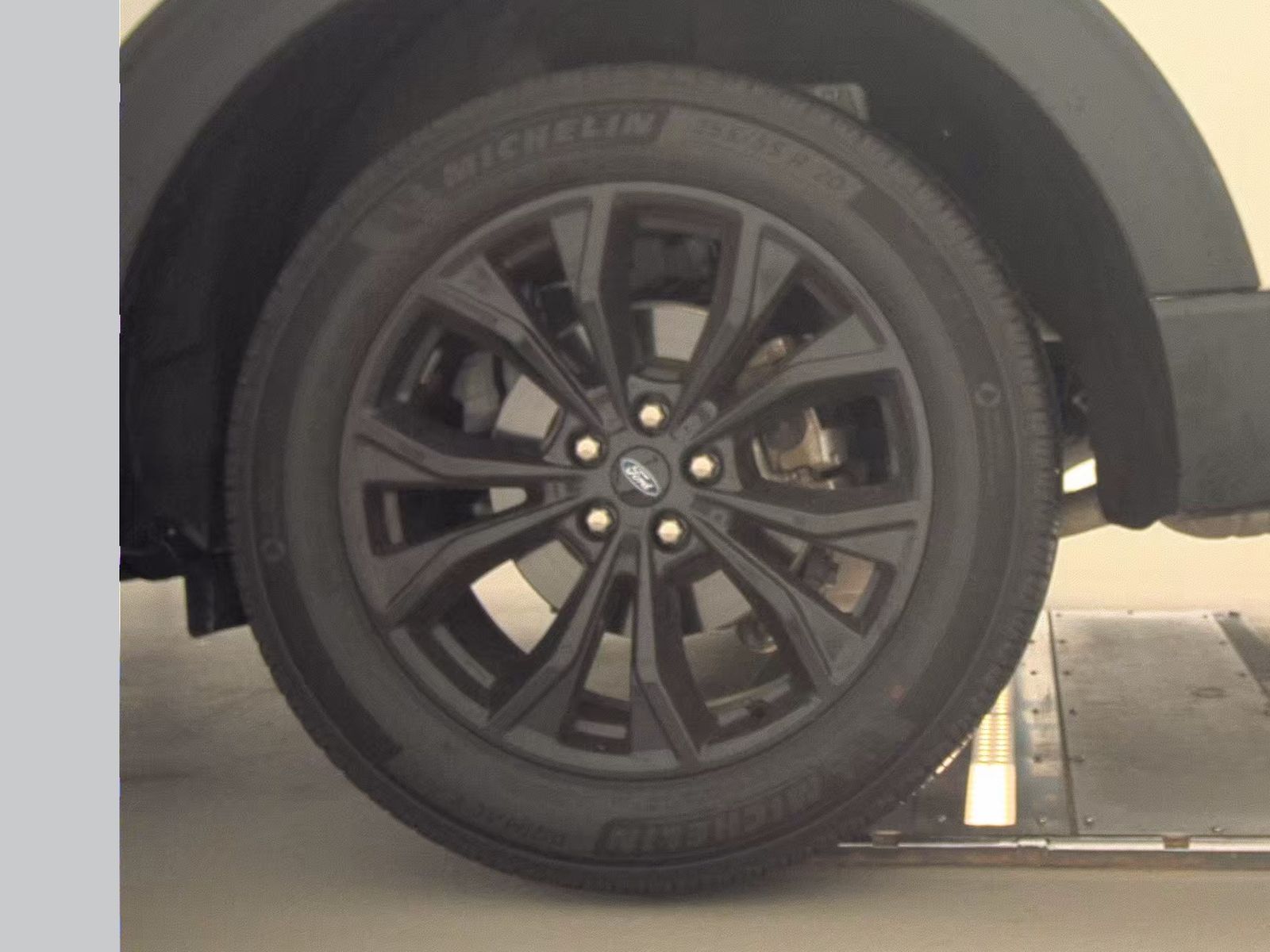 2023 Ford Explorer XLT AWD