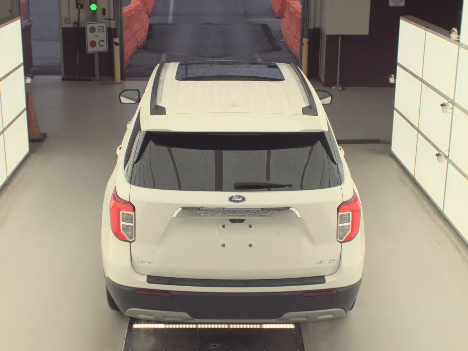 2023 Ford Explorer XLT AWD