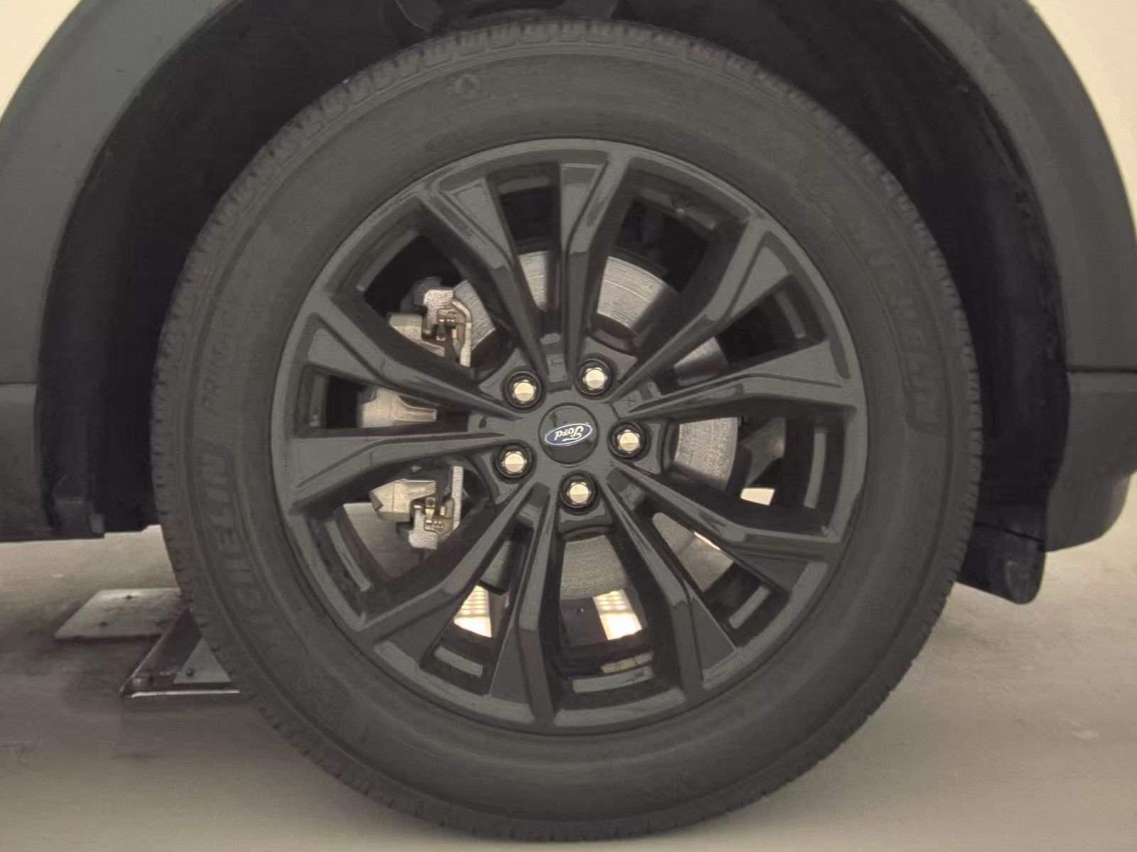 2023 Ford Explorer XLT AWD