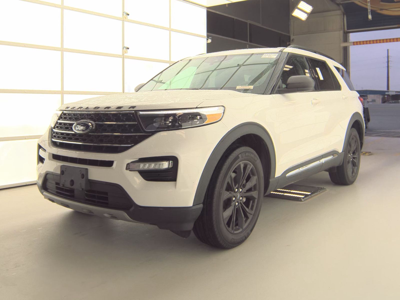 2023 Ford Explorer XLT AWD