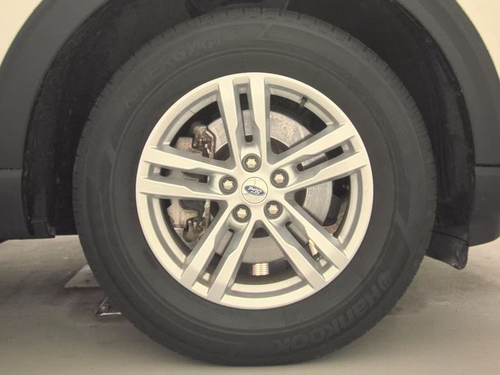 2023 Ford Explorer XLT AWD