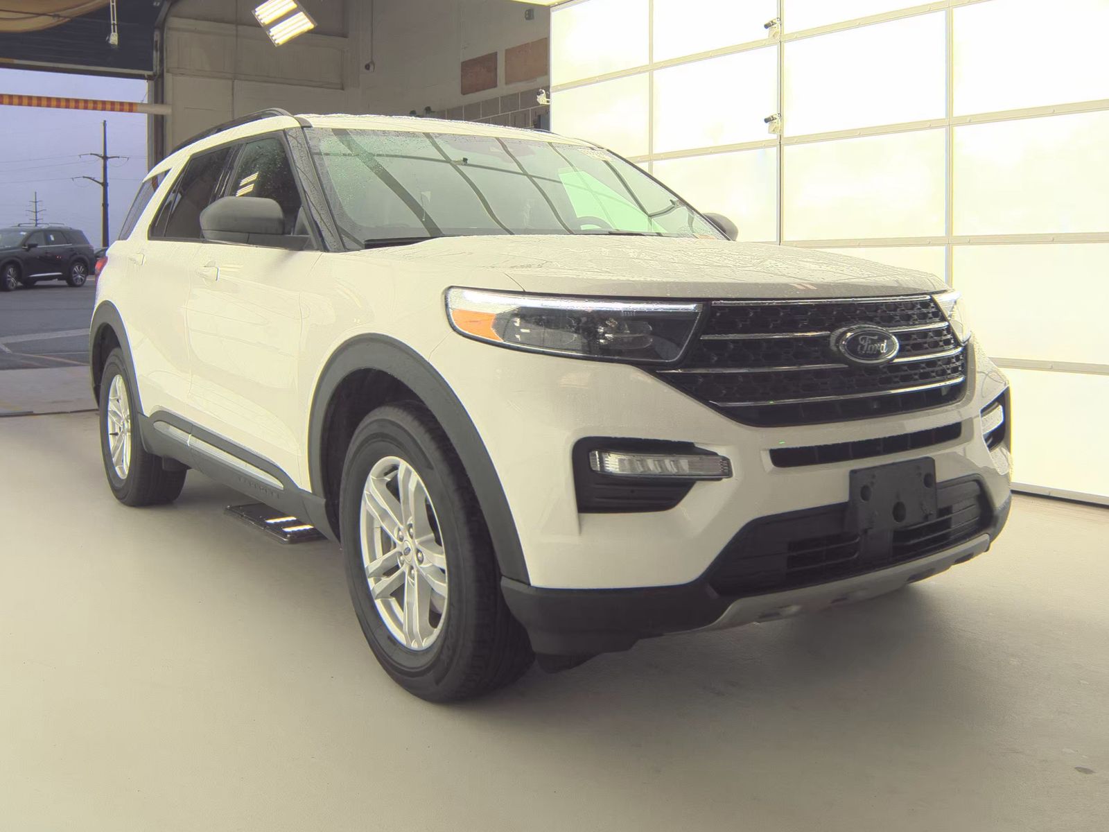 2023 Ford Explorer XLT AWD