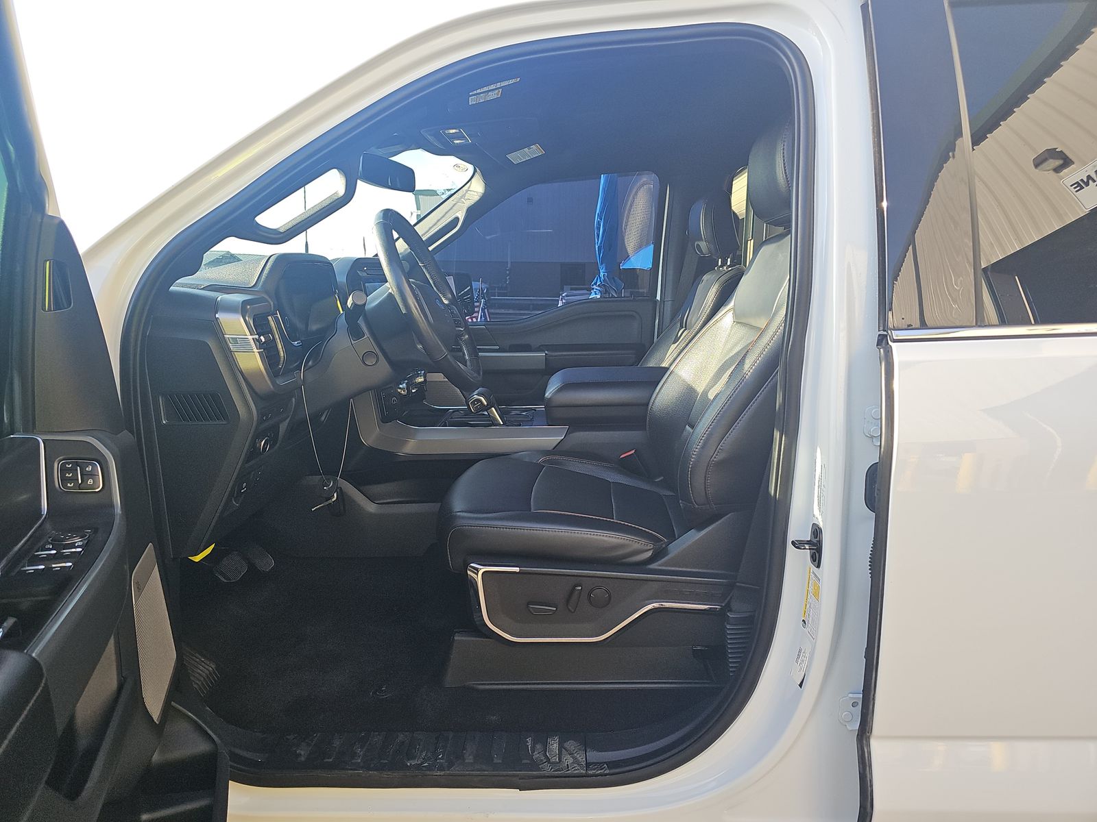 2024 Ford F-150 Lariat AWD