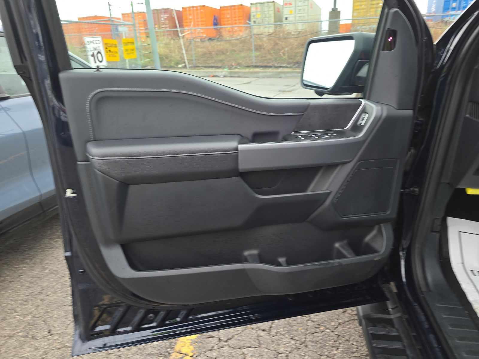 2025 Ford F-150 Hybrid XLT AWD