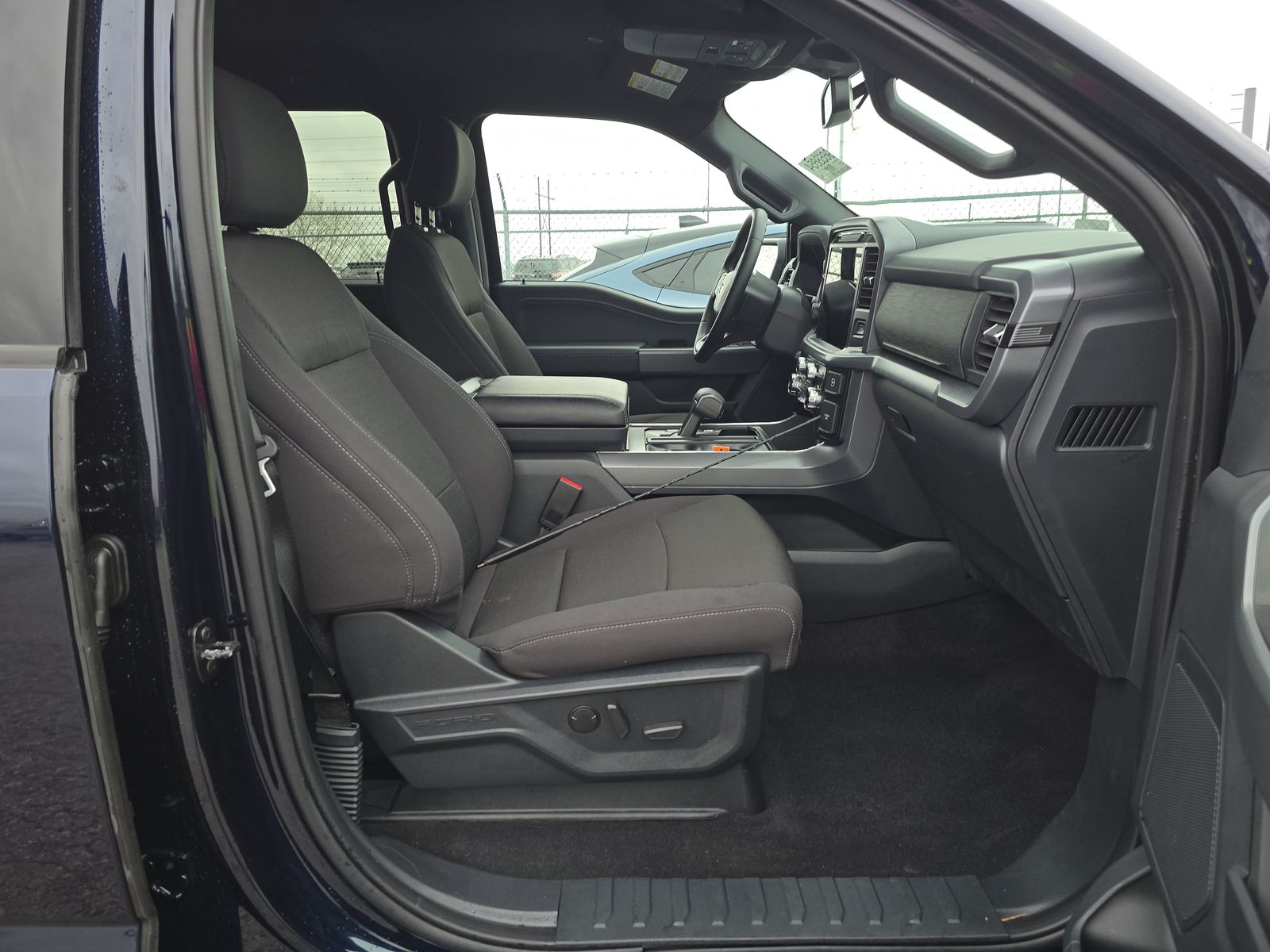 2025 Ford F-150 Hybrid XLT AWD