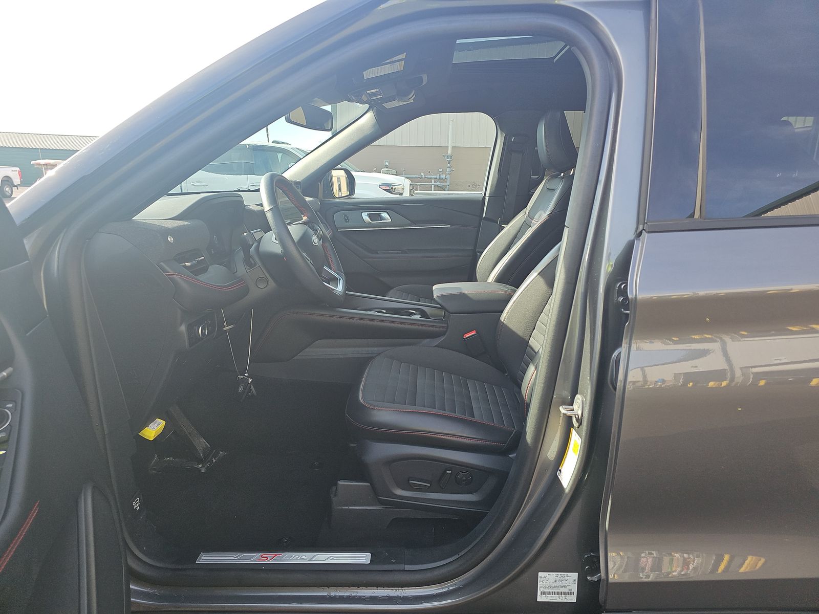 2025 Ford Explorer ST-Line AWD