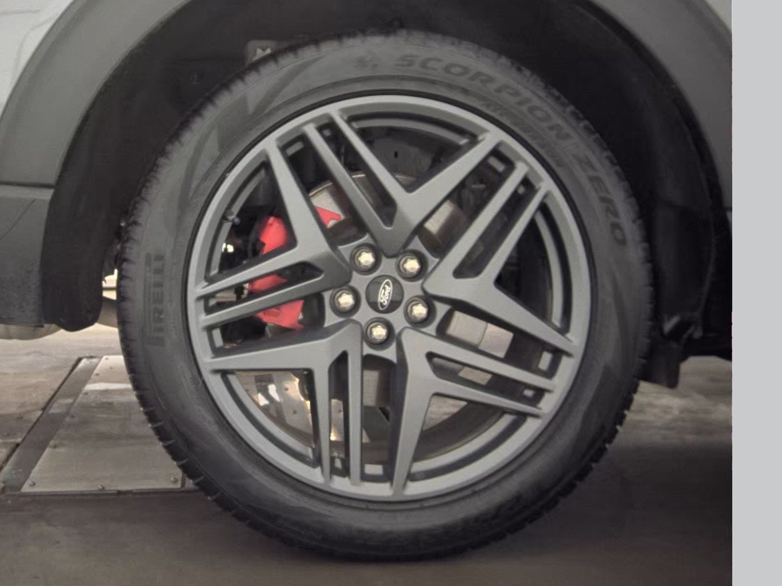 2025 Ford Explorer ST-Line AWD