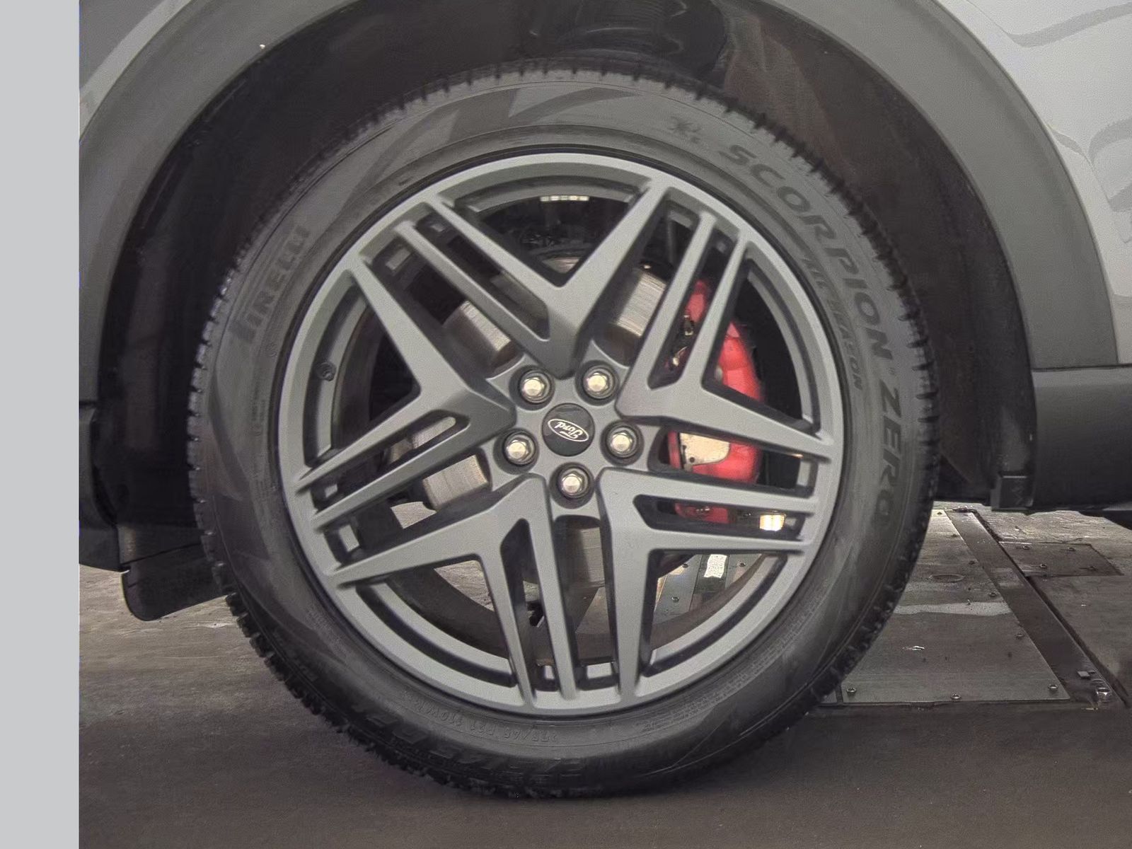 2025 Ford Explorer ST-Line AWD