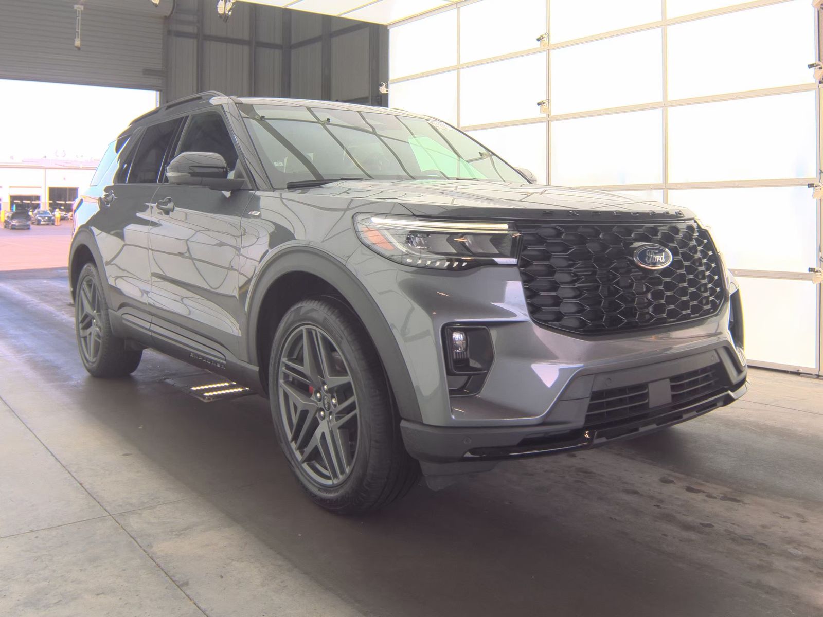 2025 Ford Explorer ST-Line AWD